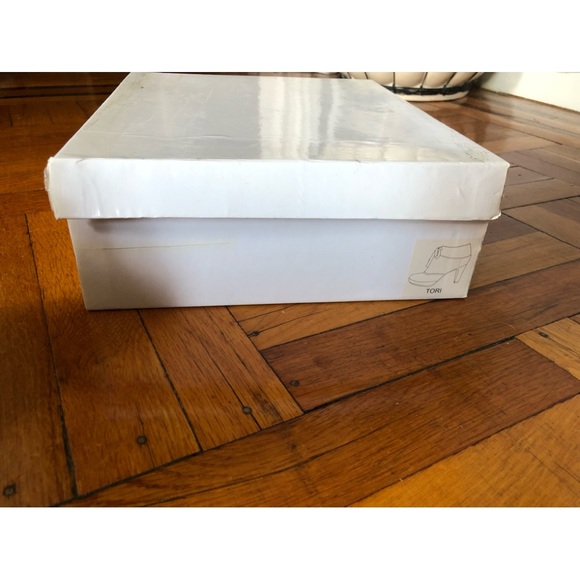 Anthropologie Lucky Penny Navy Leather Red Laces Heeled Booties - Picture 11 of 15